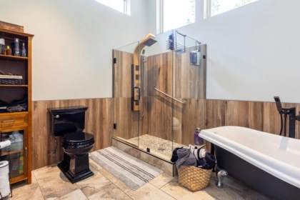 Mudroom Photo of 8099 Northwood Road, Halfmoon Bay, BC