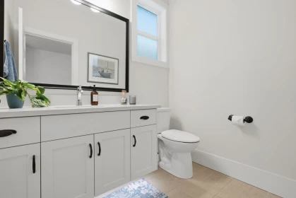 Laundry Room Photo of 35 46213 Hakweles Road, Chilliwack, BC