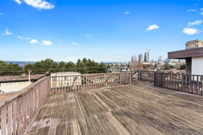 Loft / Bonus Room Photo of 305 2025 W 2nd Avenue, Vancouver, BC
