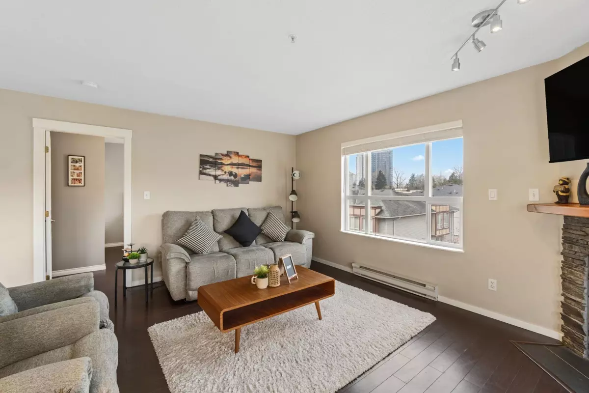 Dining Area Photo of 405 13955 Laurel Drive, Surrey, BC