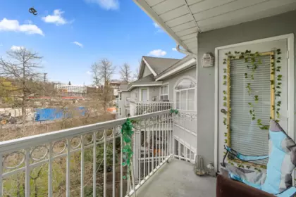 Entry Foyer Photo of 405 13955 Laurel Drive, Surrey, BC