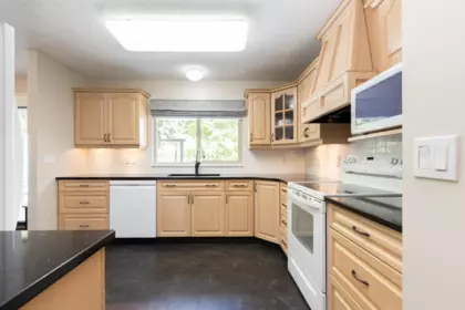 Breakfast Nook Photo of 20249 44 Avenue, Langley, BC