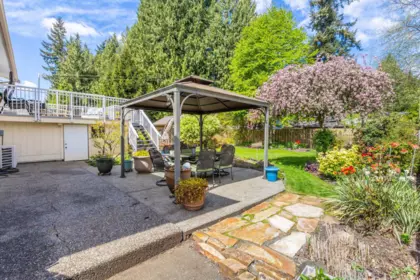 Garden / Landscaping Photo of 20249 44 Avenue, Langley, BC