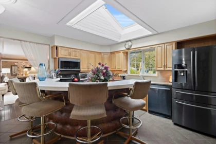 Kitchen Island Photo of 62525 Airport Road, Hope, BC