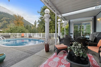 Powder Room Photo of 62525 Airport Road, Hope, BC