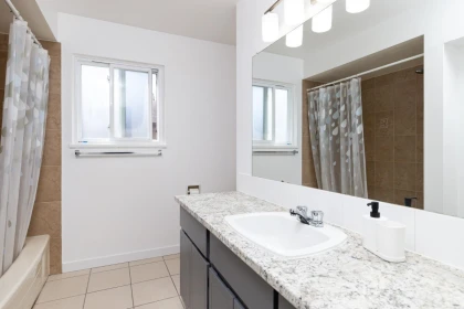 Guest Bathroom Photo of 9435 149a Street, Surrey, BC