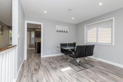 Walk-In Closet Photo of 9435 149a Street, Surrey, BC