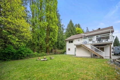 Outdoor Kitchen Photo of 20533 Telegraph Trail, Langley, BC