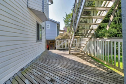 Hot Tub / Spa Photo of 15285 28 Avenue, Surrey, BC