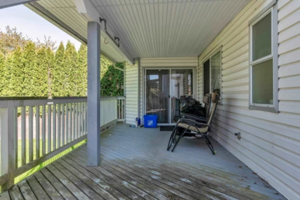 Swimming Pool Photo of 15285 28 Avenue, Surrey, BC