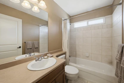 Entry Foyer Photo of 10304 164a Street, Surrey, BC