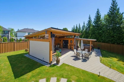 Swimming Pool Photo of 10304 164a Street, Surrey, BC