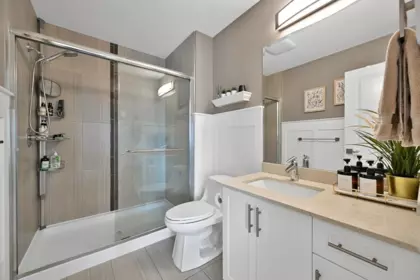 Hallway Photo of 15 7198 179 Street, Surrey, BC