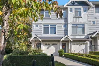 15 7198 179 Street, Surrey, BC, Surrey — Townhouse for sale
