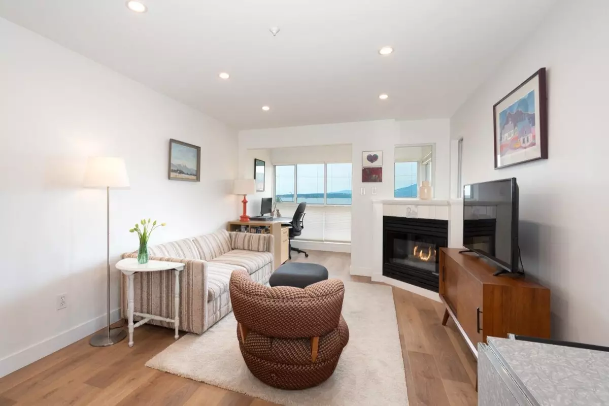 Living Room Photo of 208 2211 Wall Street, Vancouver, BC