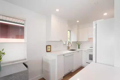 Guest Bathroom Photo of 208 2211 Wall Street, Vancouver, BC