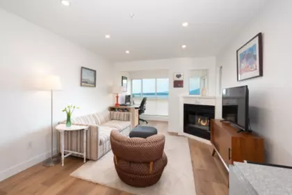 208 2211 Wall Street, Vancouver, BC, Vancouver — Apartment/Condo for sale