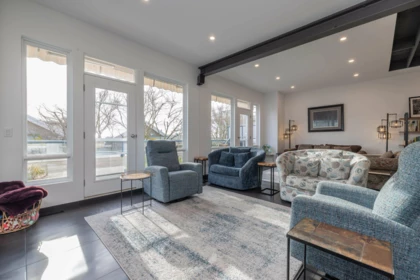Basement Recreation Room Photo of 7 15161 Prospect Avenue, White Rock, BC