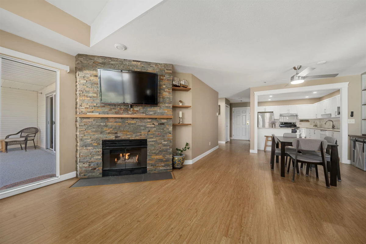 Family Room Photo of 302 19121 Ford Road, Pitt Meadows, BC