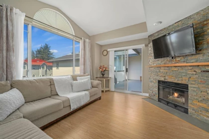 302 19121 Ford Road, Pitt Meadows, BC, Pitt Meadows — Apartment/Condo for sale