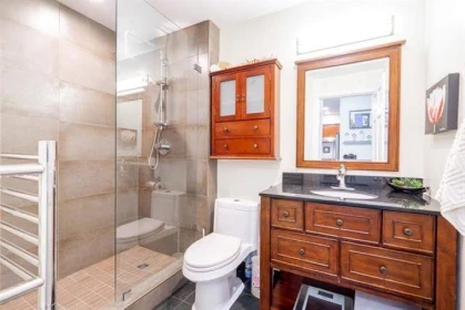 Guest Bathroom Photo of 306 1120 Tsatsu Shores Drive, Delta, BC
