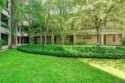 Garden / Landscaping Photo of 306 183 Keefer Place, Vancouver, BC