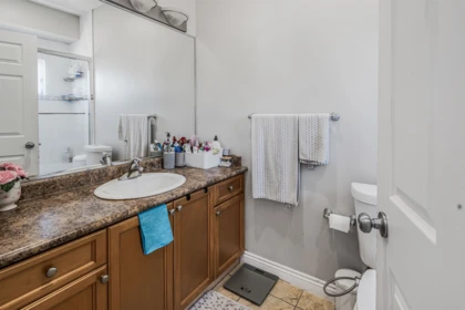 Laundry Room Photo of 8530 Fennell Street, Mission, BC