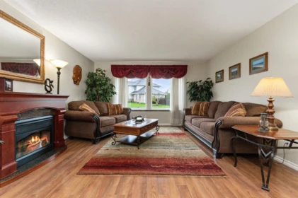 Entry Foyer Photo of 6944 Coach Lamp Drive, Chilliwack, BC