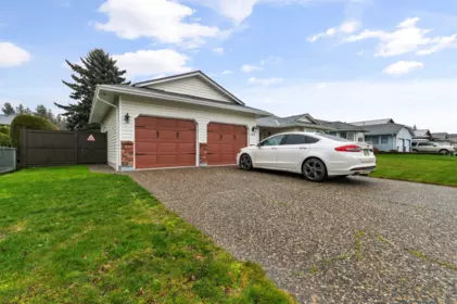 6944 Coach Lamp Drive, Chilliwack, BC, Chilliwack — Single Family Residence for sale