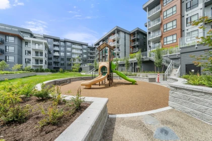 Backyard Photo of 404 3594 Malsum Drive, North Vancouver, BC