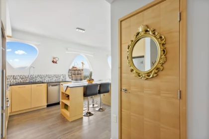 3701 13495 Central Avenue, Surrey, BC, Surrey — Apartment/Condo for sale