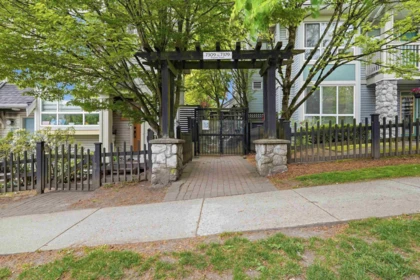 Hot Tub / Spa Photo of 7327 Magnolia Terrace, Burnaby, BC