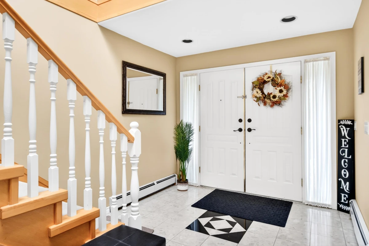 Family Room Photo of 231 Suzuki Street, New Westminster, BC