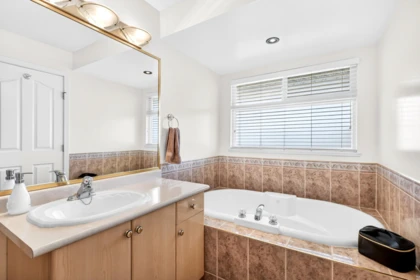 Powder Room Photo of 231 Suzuki Street, New Westminster, BC