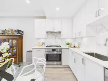 Kitchen Photo of 23 7565 Oak Street, Vancouver, BC