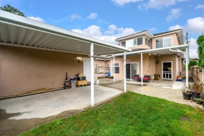 Front Yard Photo of 7119 10th Avenue, Burnaby, BC