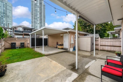 Garden / Landscaping Photo of 7119 10th Avenue, Burnaby, BC