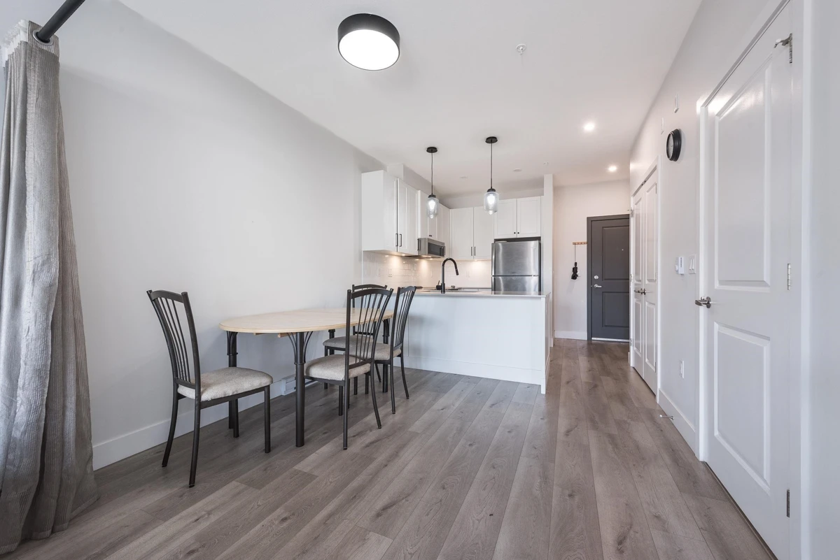 Dining Area Photo of 208 6045 Chilliwack River Road, Chilliwack, BC