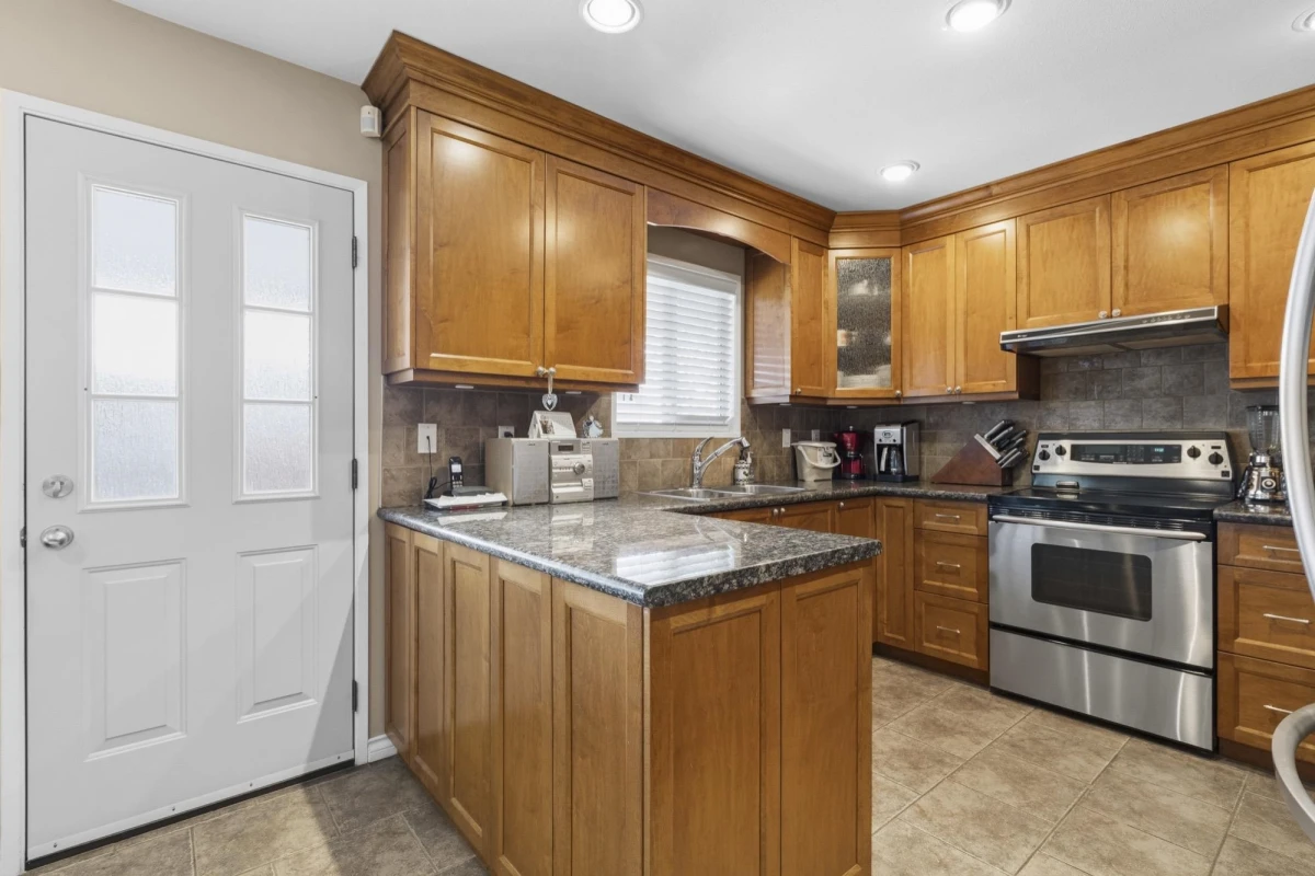 Family Room Photo of 1108 Cliff Avenue, Burnaby, BC