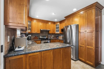 Kitchen Photo of 1108 Cliff Avenue, Burnaby, BC