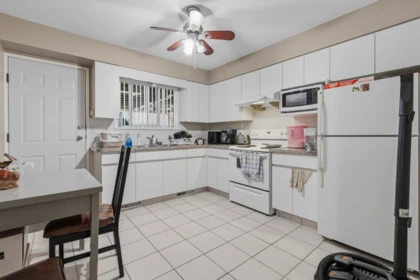 Mudroom Photo of 1108 Cliff Avenue, Burnaby, BC