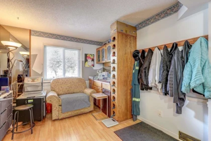 Laundry Room Photo of 19719 116b Avenue, Pitt Meadows, BC