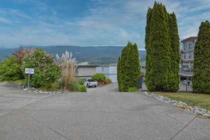 Outdoor Kitchen Photo of 121 5780 Trail Avenue, Sechelt, BC