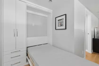 Powder Room Photo of 428 Helmcken Street, Vancouver, BC