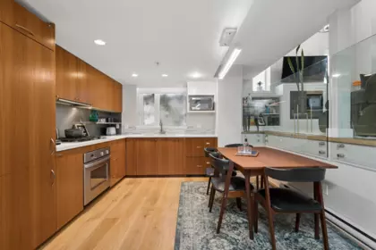 Primary Bedroom Photo of 428 Helmcken Street, Vancouver, BC