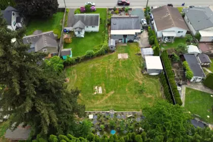 45573 Wellington Avenue, Chilliwack, BC, Chilliwack — Single Family Residence for sale