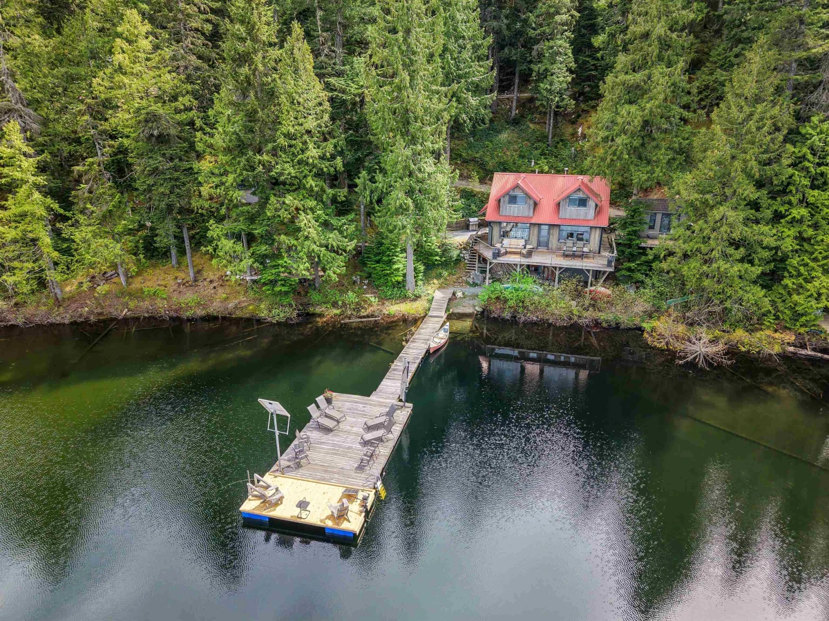 Exterior Front Photo of Block E Levette Lake, Squamish, BC