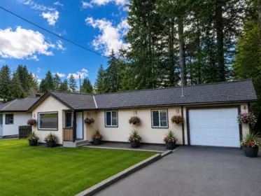 1502 Depot Road, Squamish, BC, Squamish — Single Family Residence for sale