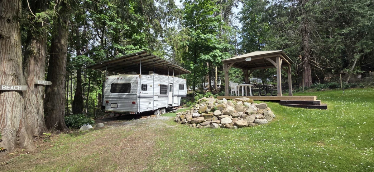Dining Area Photo of 240 Mariners Way, Mayne Island, BC
