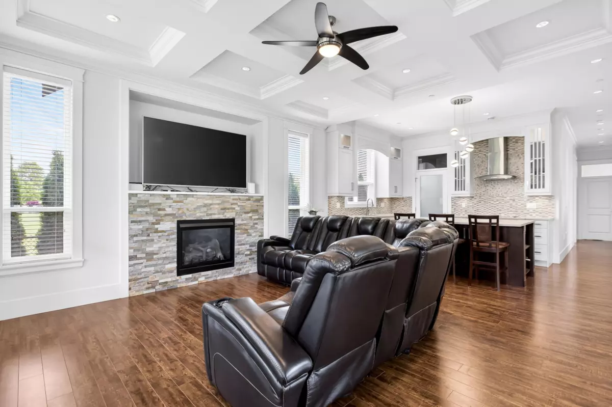 Living Room Photo of 21833 51 Avenue, Langley, BC
